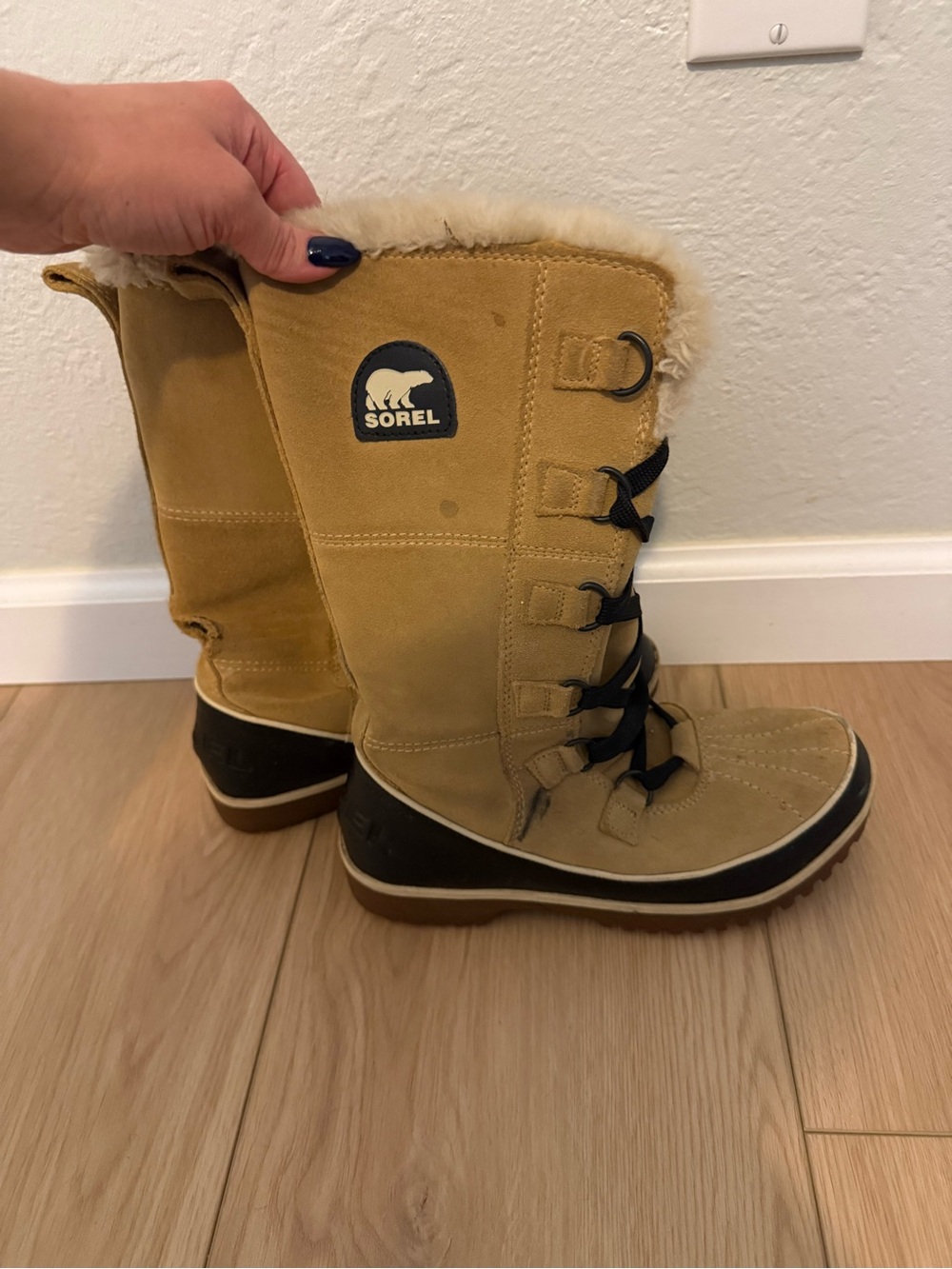 SOREL Tivoli High II Curry Suede Winter Boots Size 7